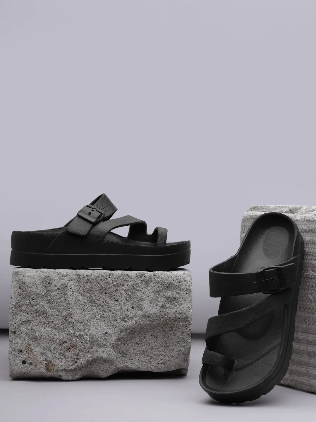 Schwarze PU-Slip-On-Flats (TC-RS3481-BLKPU)