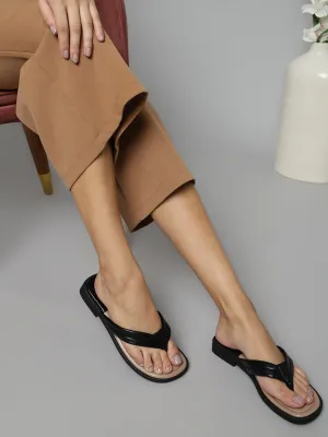 Schwarze PU-Slip-On-Flats (TC-RS3593-BLK)