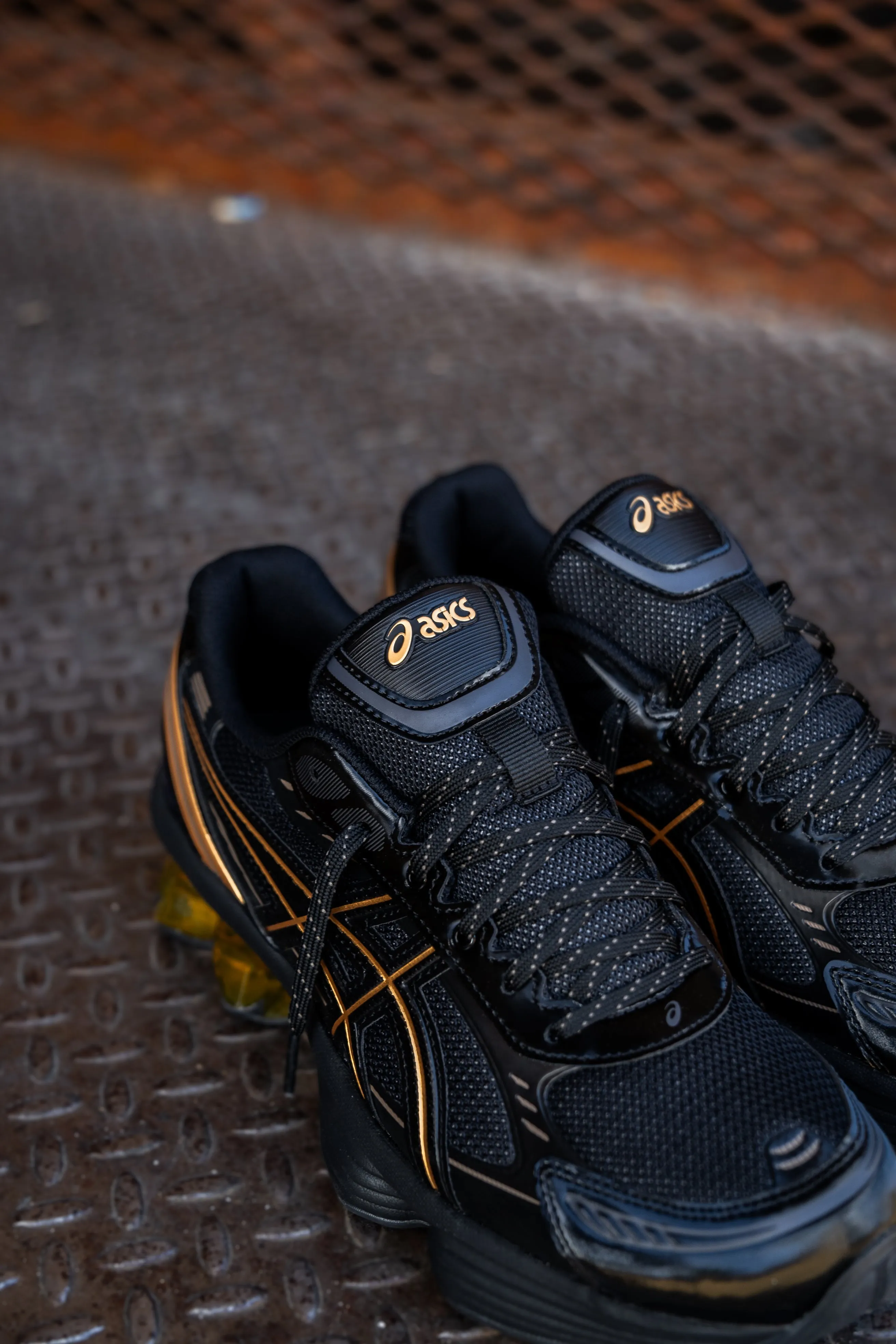 Herren Asics Gel-Kinetic Fluent (Schwarz/Gold) Asics Schuhe
