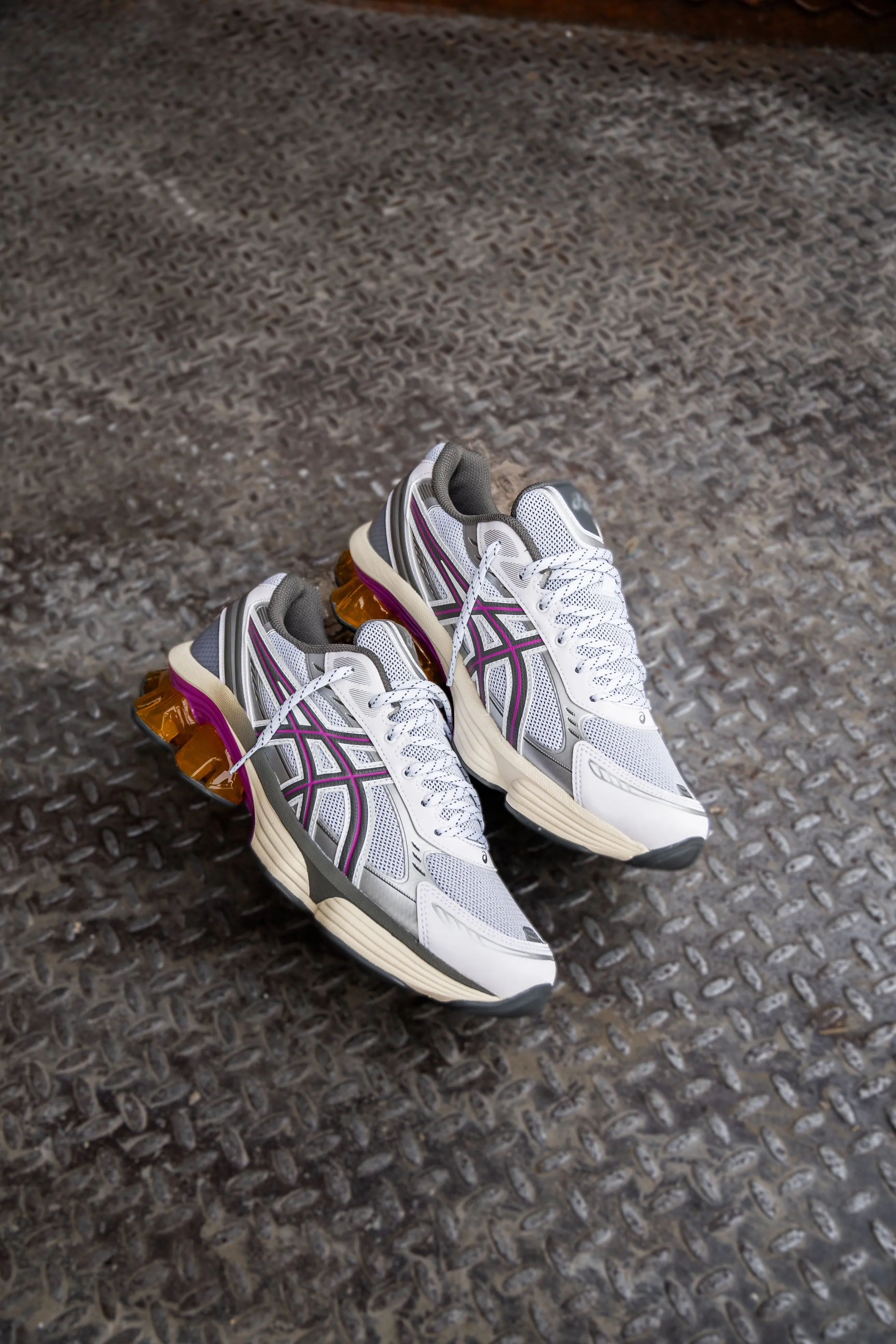 Herren Asics Gel-Kinetic Fluent (Weiß/Trüffelgrau) Asics Schuhe