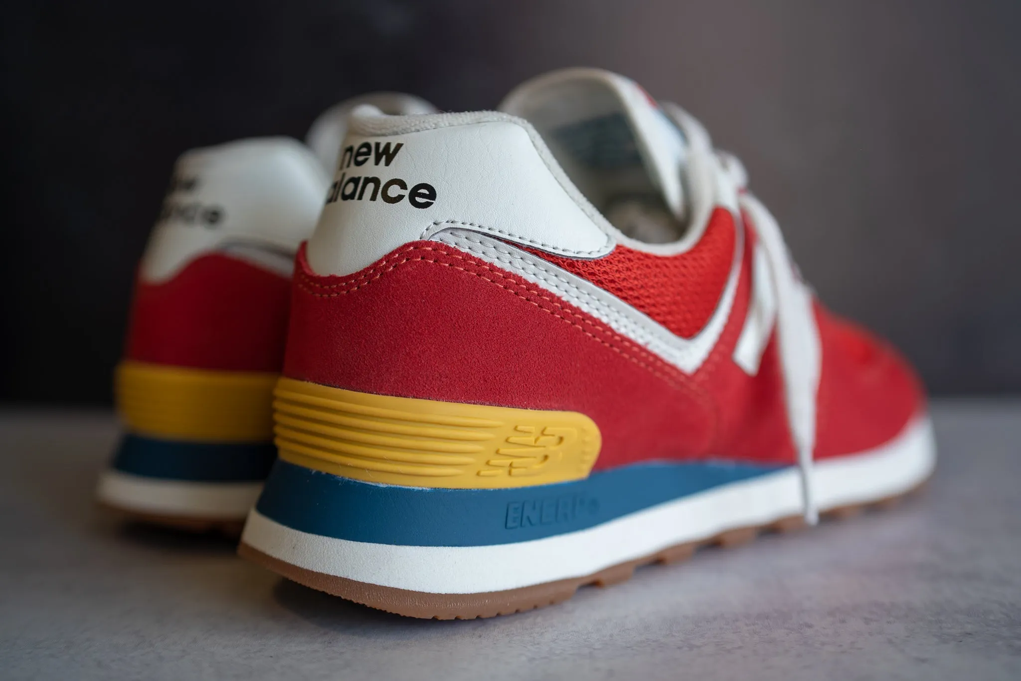 New Balance 574 (Karmesinrot) - ML574HA2