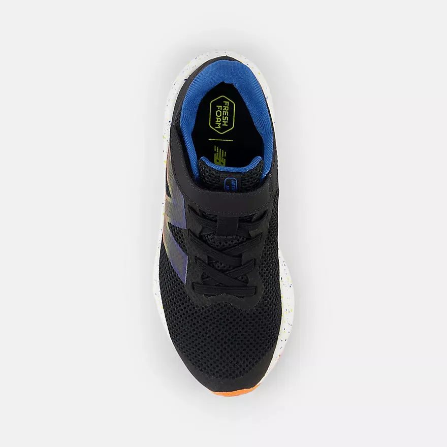 New Balance Schwarz/Blau Achat/Blaze Orange Arishi v4 Bungee-Schnürsenkel Kinderturnschuh