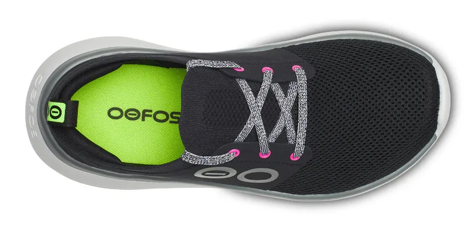 OOFOS OOMY STRIDE DAMEN SCHWARZ/WEIß