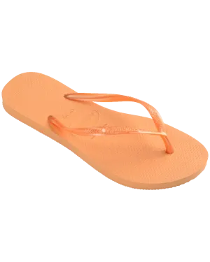 Schlanke Flip-Flops in Pfirsich