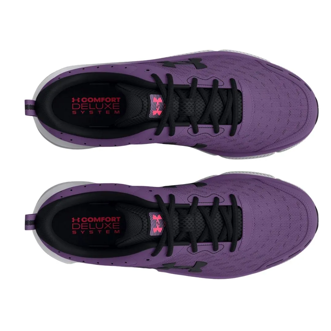 UNDER ARMOUR CHARGED ASSERT 10 DAMEN IN MITTLERER UND WEITER PASSFORM