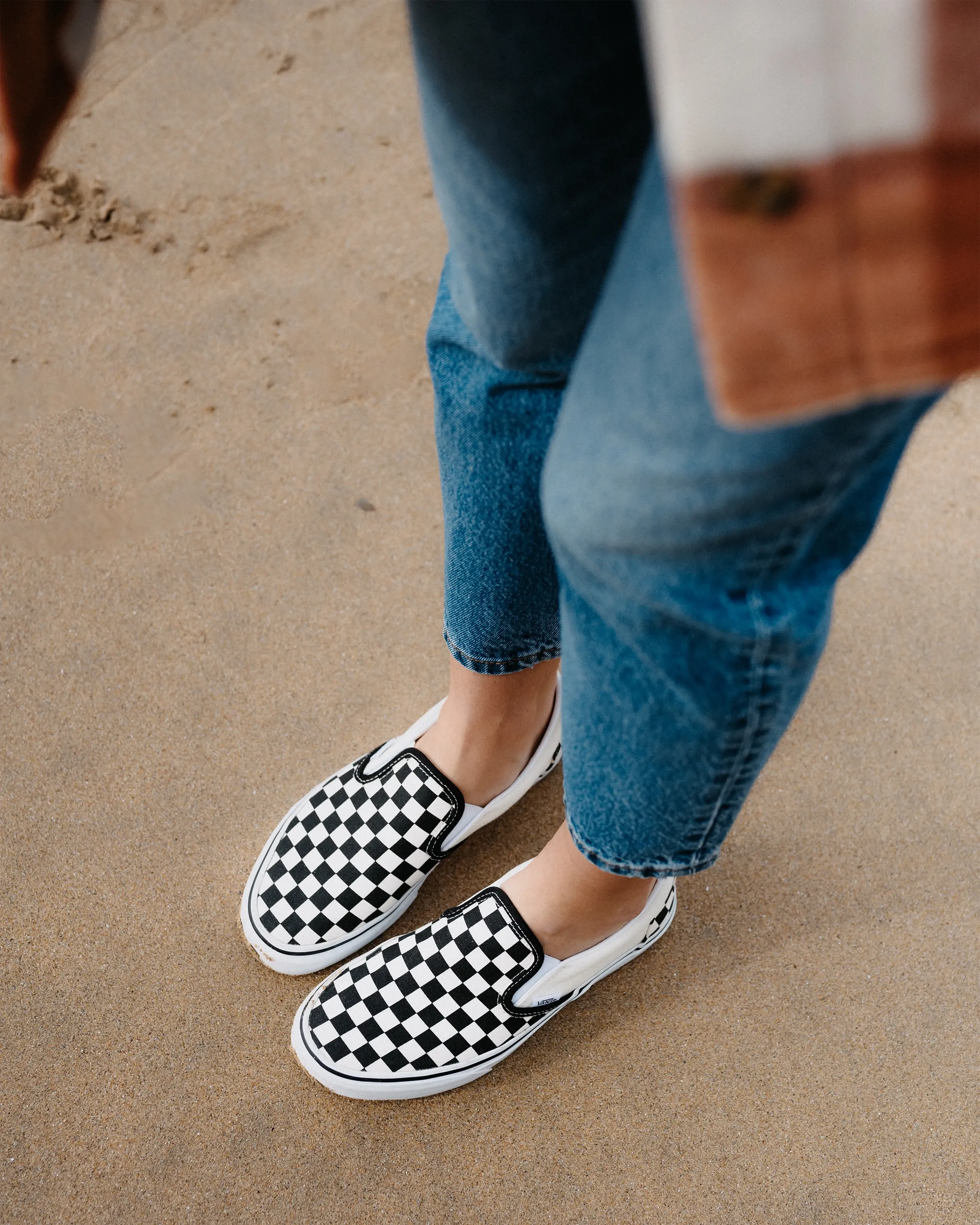 Klassische Damen-Slip-On-Schuhe in Schwarz & Weiß